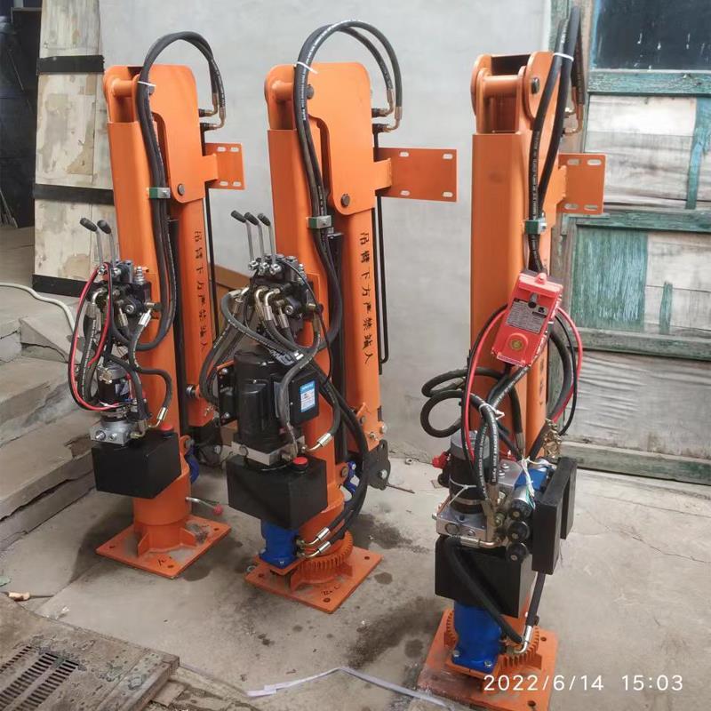 太子河区重汽蓝牌随车吊 3.2吨 国六动力强 液压驱动 农用自卸起重机